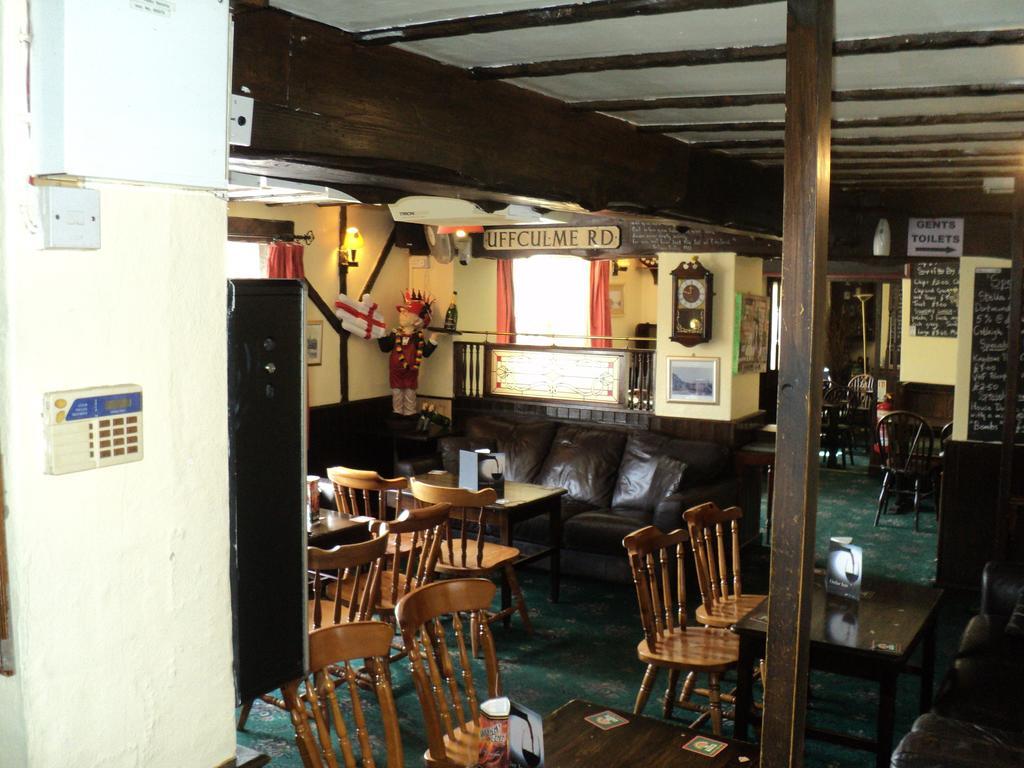 Uffculme Ostler Inn מראה חיצוני תמונה