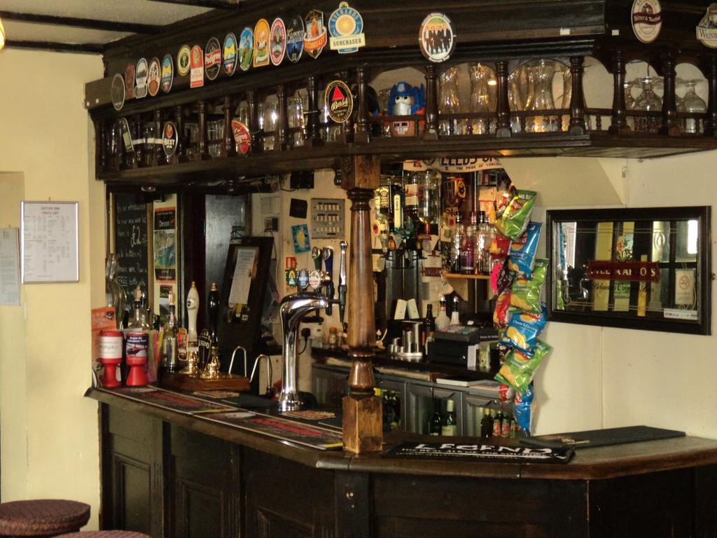 Uffculme Ostler Inn מראה חיצוני תמונה